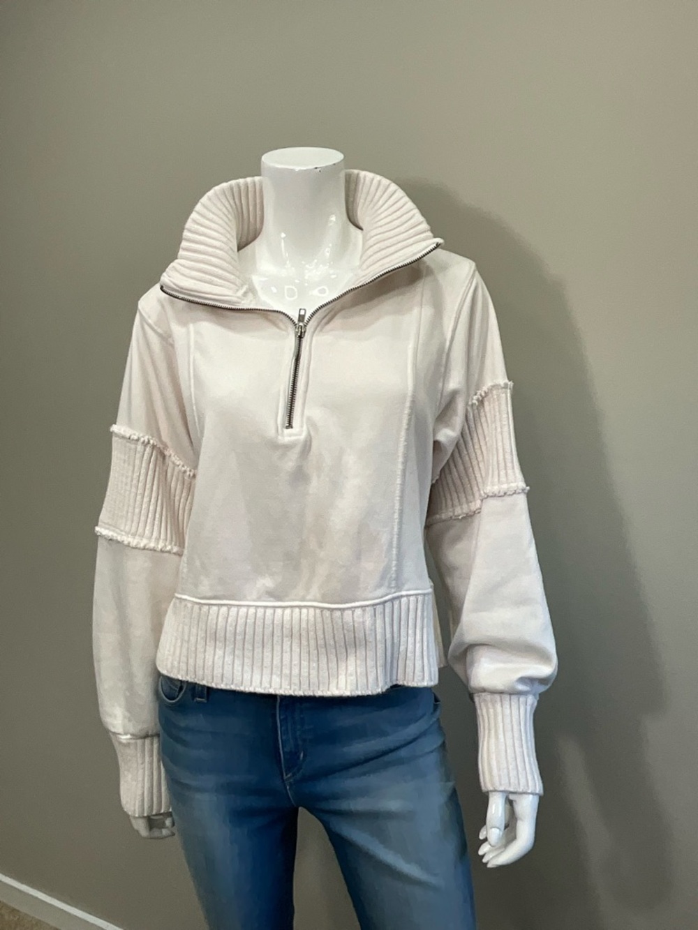 DAILY PRACTICE ANTHROPOLOGIE Mock Neck Pullover Cream Ribbed Zip Sweatshirt M